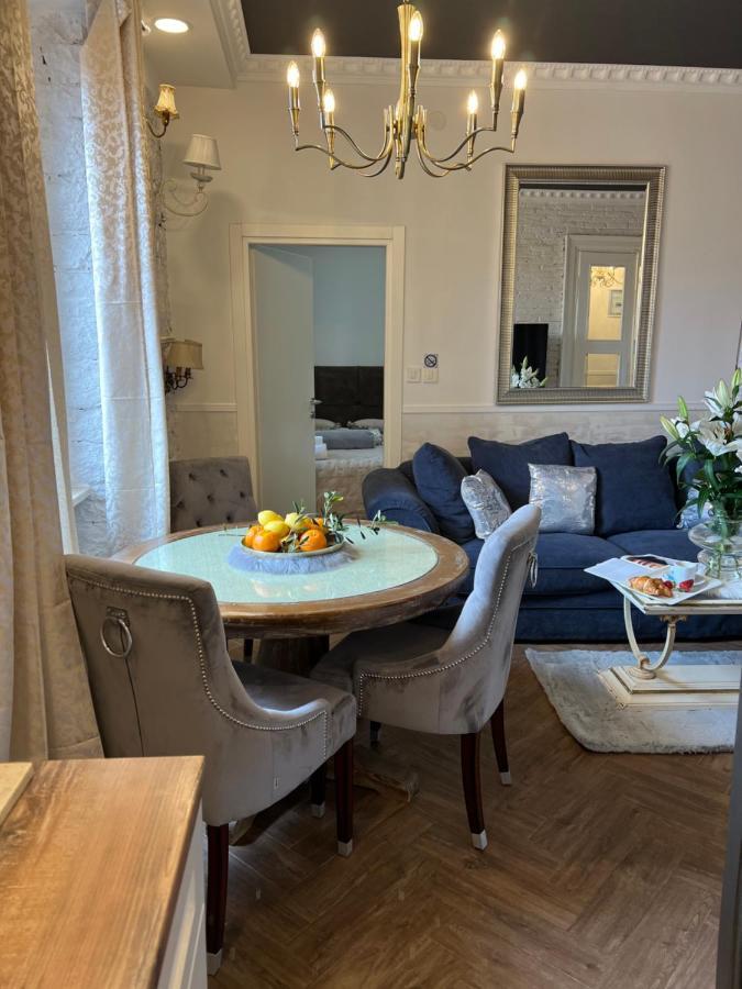 La Dolce Vita Luxury II Apartments With Best Free Private Parking In Center Pula Exterior foto