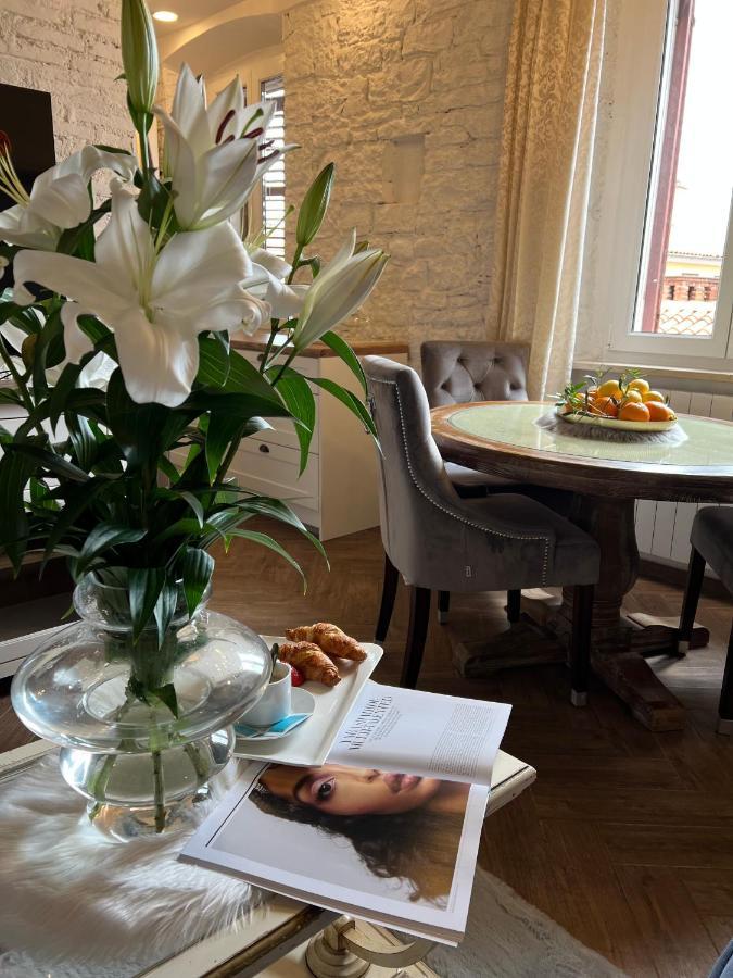 La Dolce Vita Luxury II Apartments With Best Free Private Parking In Center Pula Exterior foto